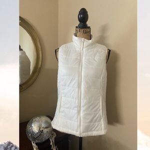 WHITE PUFFER VEST